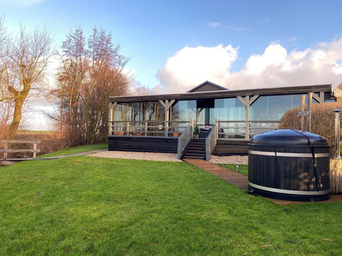 Fantastic Brand New Vacation Home Near The Wadden Paesens Exteriér fotografie